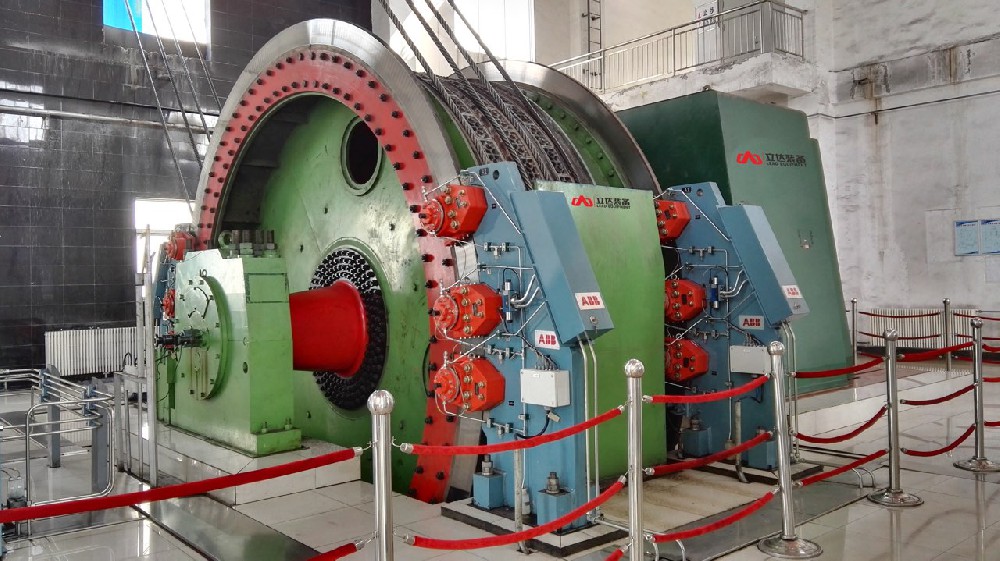 多绳摩擦式提升机型