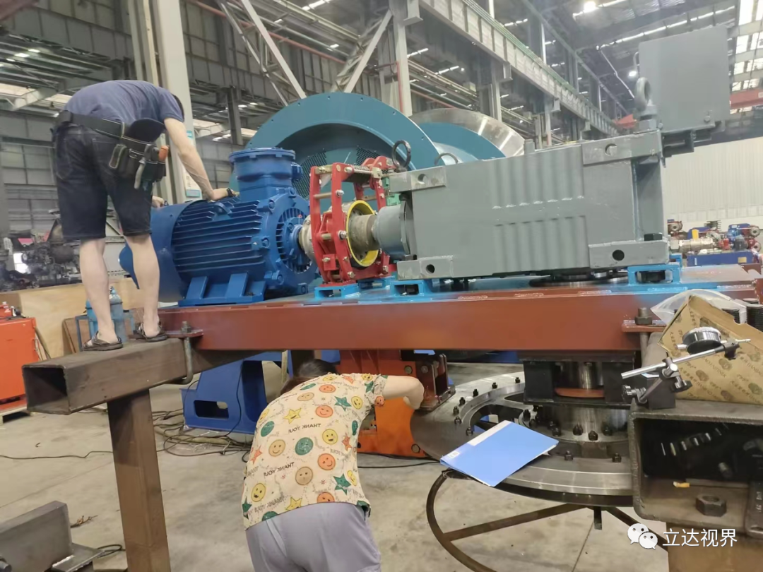 1740661686126464.png 2.png